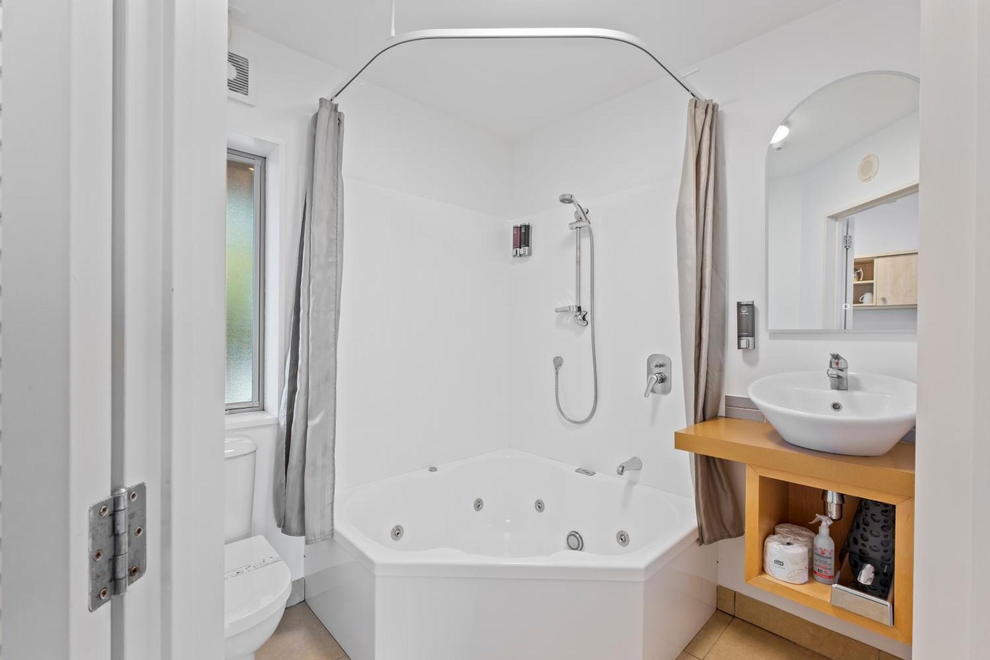 Tussock Peak Lodge Hanmer Springs Εξωτερικό φωτογραφία